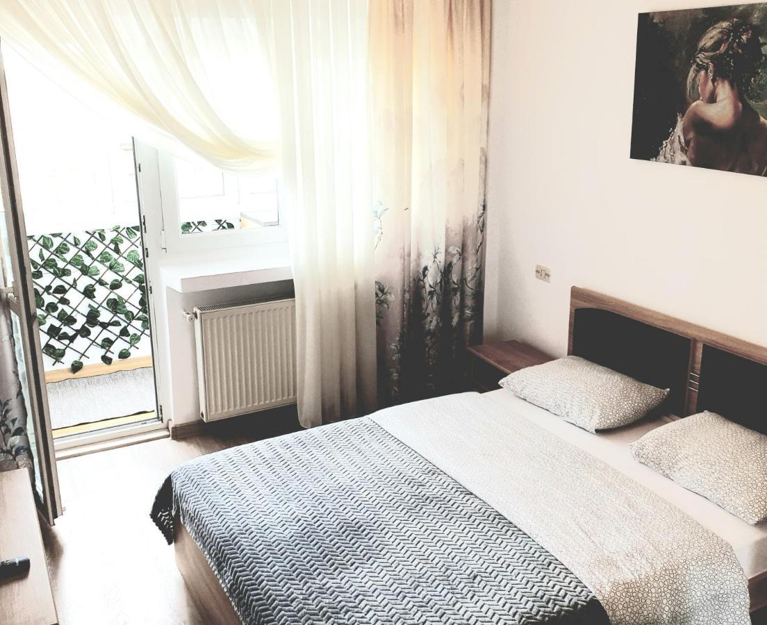 Apartament Carolina Parc อัลบายูเลีย ภายนอก รูปภาพ