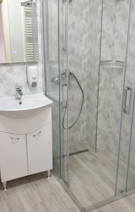 Apartament Carolina Parc อัลบายูเลีย ภายนอก รูปภาพ
