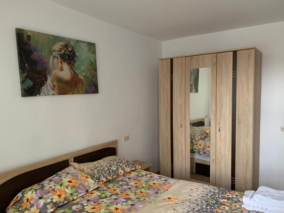 Apartament Carolina Parc อัลบายูเลีย ภายนอก รูปภาพ