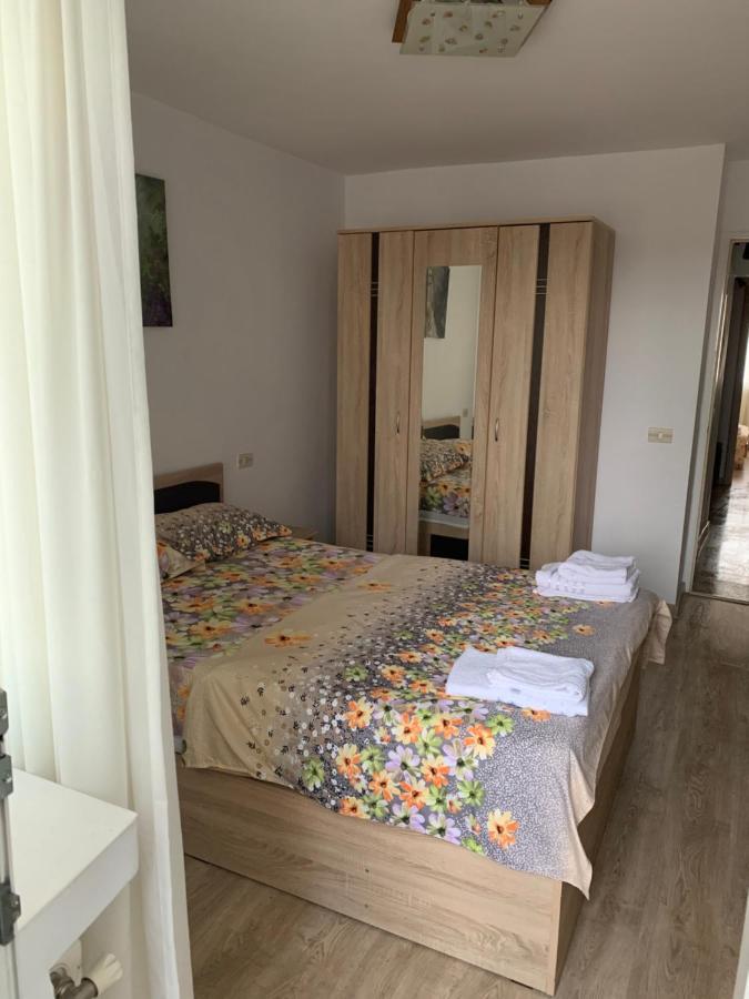 Apartament Carolina Parc อัลบายูเลีย ภายนอก รูปภาพ