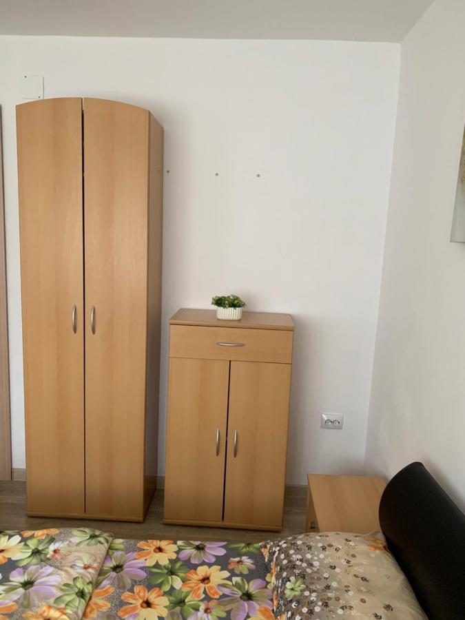 Apartament Carolina Parc อัลบายูเลีย ภายนอก รูปภาพ