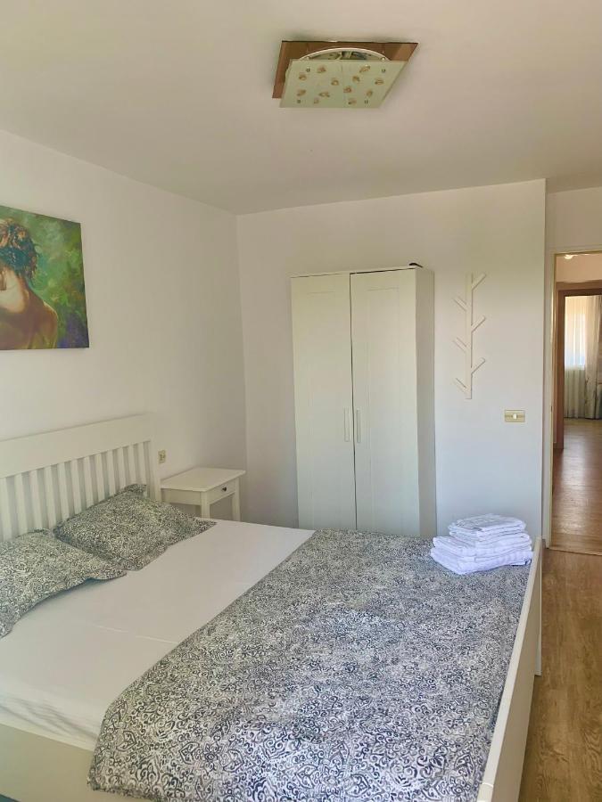 Apartament Carolina Parc อัลบายูเลีย ภายนอก รูปภาพ