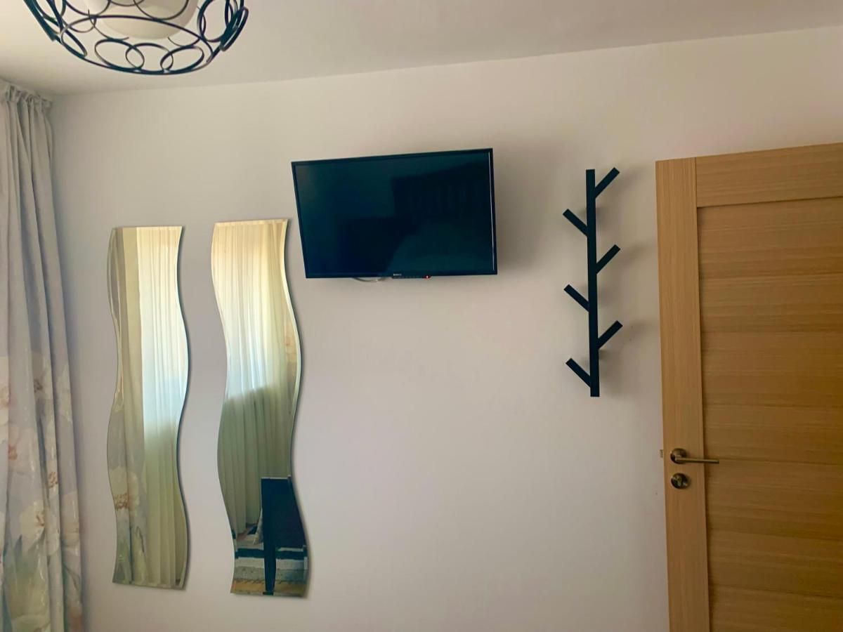 Apartament Carolina Parc อัลบายูเลีย ภายนอก รูปภาพ